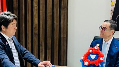 وزير الاستثمار يبحث مع مسؤول ياباني فرص التعاون الاقتصادي