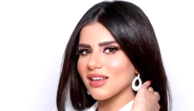 الإعلامية يمنى علي