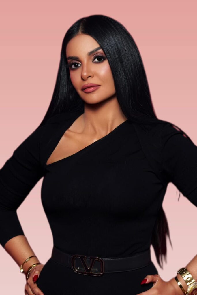 الفنانة مروة الأزلي